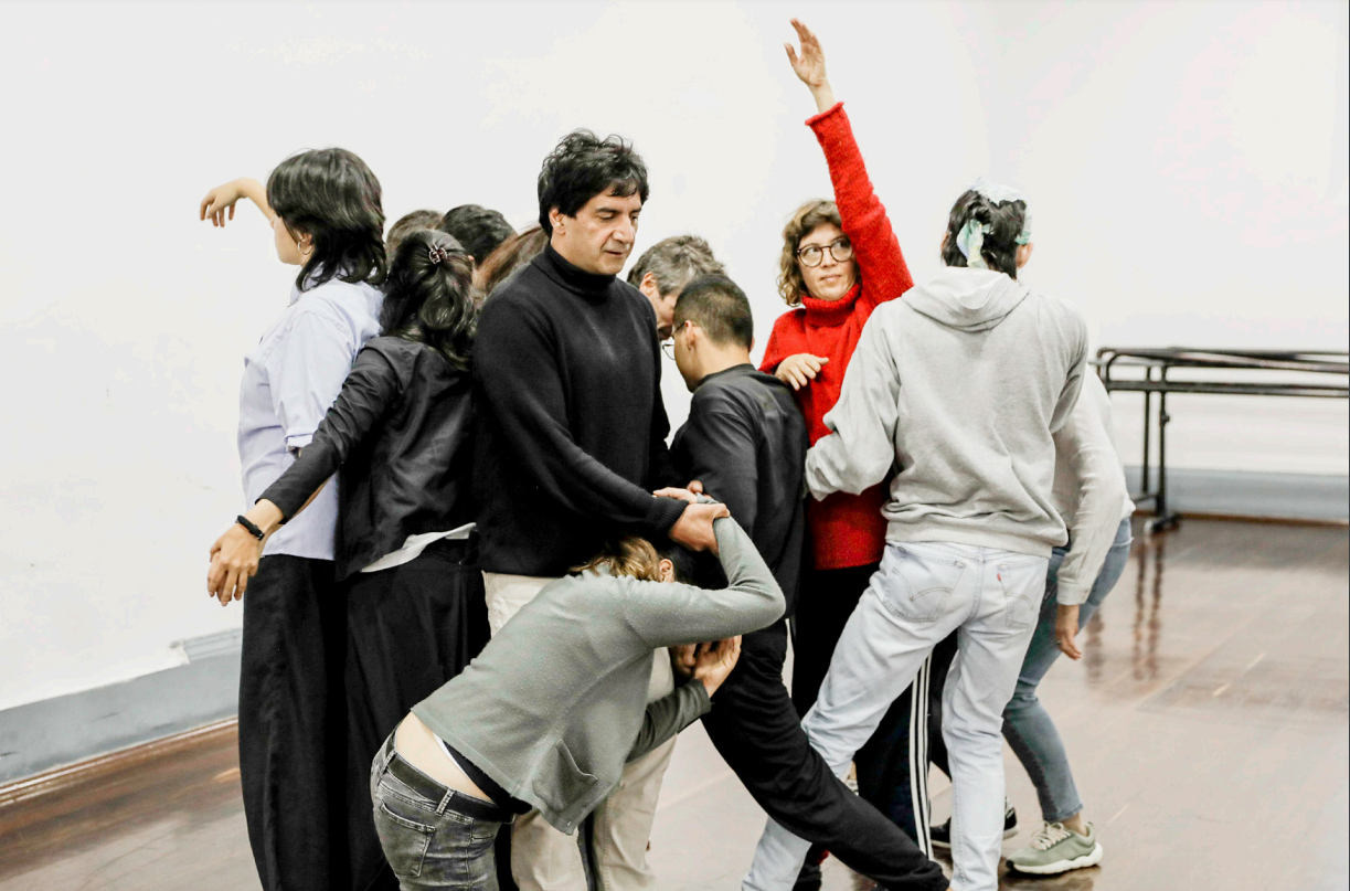 Respirando: Tránsitos en el aquí y ahora para futuros necesarios Respirando: Tránsitos en el aquí y ahora para futuros necesarios